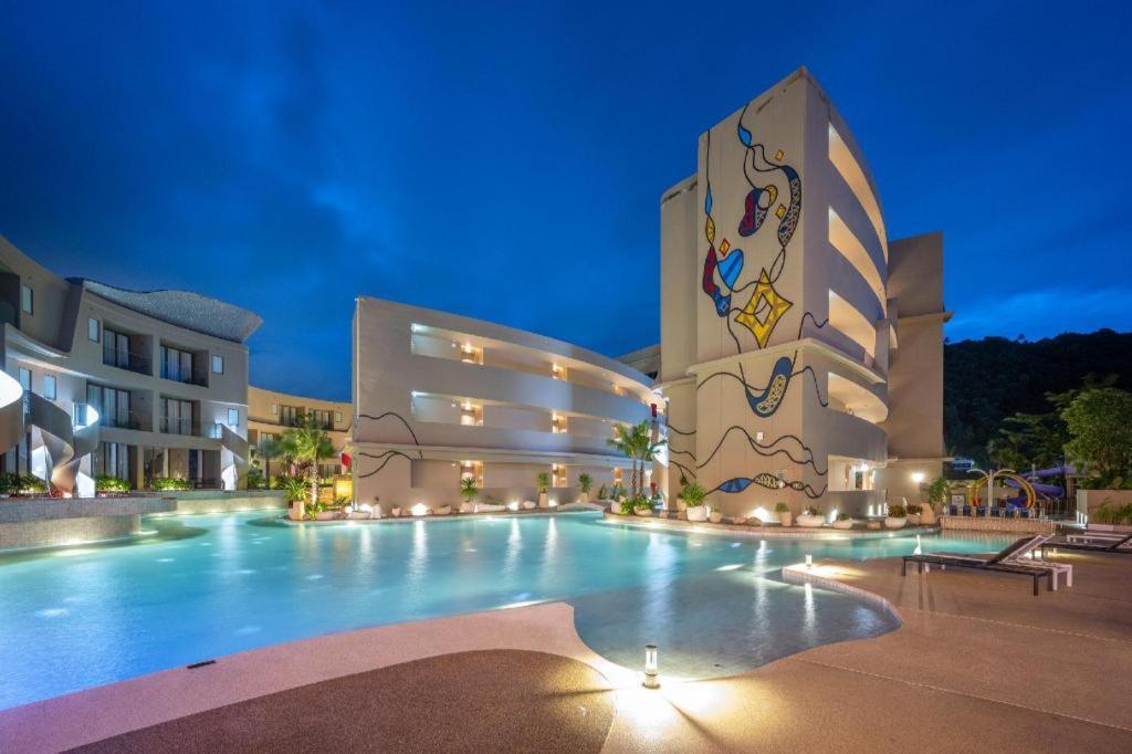 Metadee Elite Hotel Kata Beach  Buitenkant foto