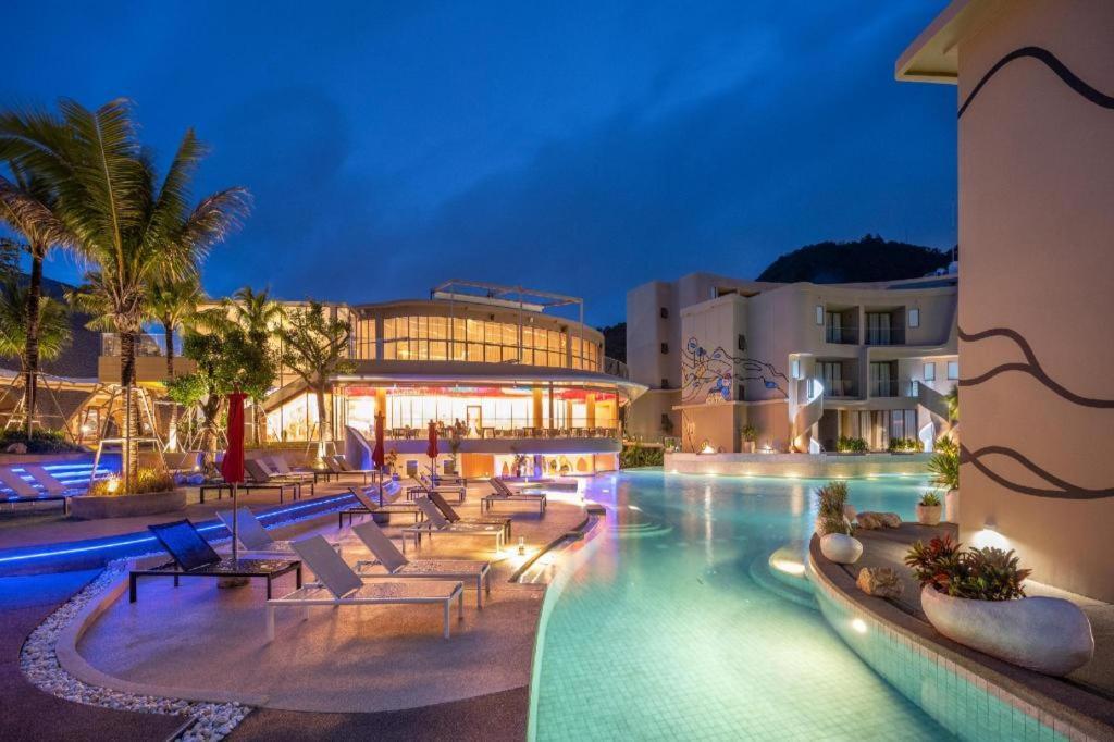 Metadee Elite Hotel Kata Beach  Buitenkant foto
