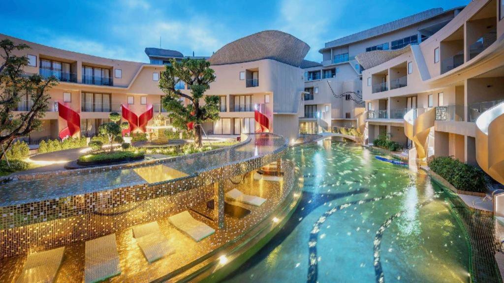 Metadee Elite Hotel Kata Beach  Buitenkant foto